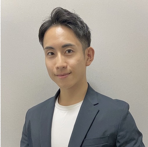 高倉 一輝